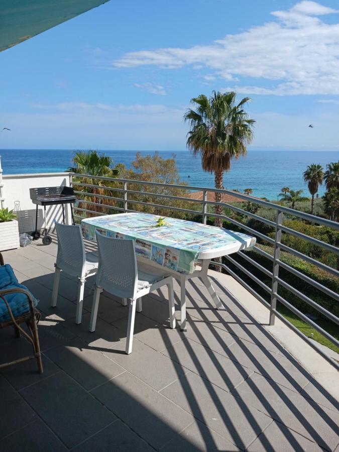 Lube Beach Home Letojanni Dış mekan fotoğraf